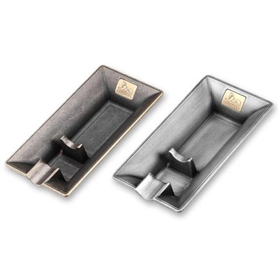 Kvadratni pepelnik za cigare